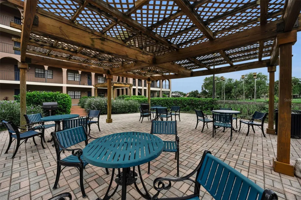 6100 GULFPORT BOULEVARD S #405 Gulfport, FL 33707