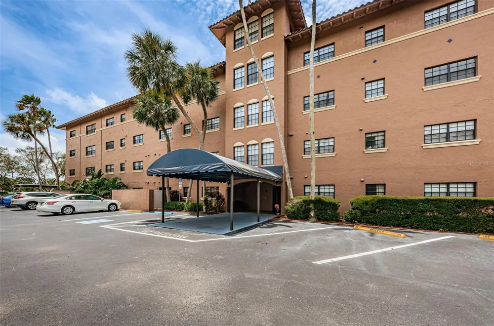 6100 GULFPORT BOULEVARD S #405 Gulfport, FL 33707