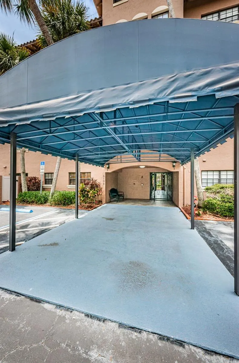 6100 GULFPORT BOULEVARD S #405 Gulfport, FL 33707