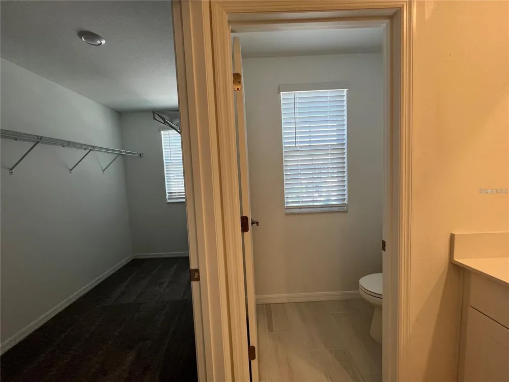 11186 RADIANT SHORE LOOP San Antonio, FL 33576