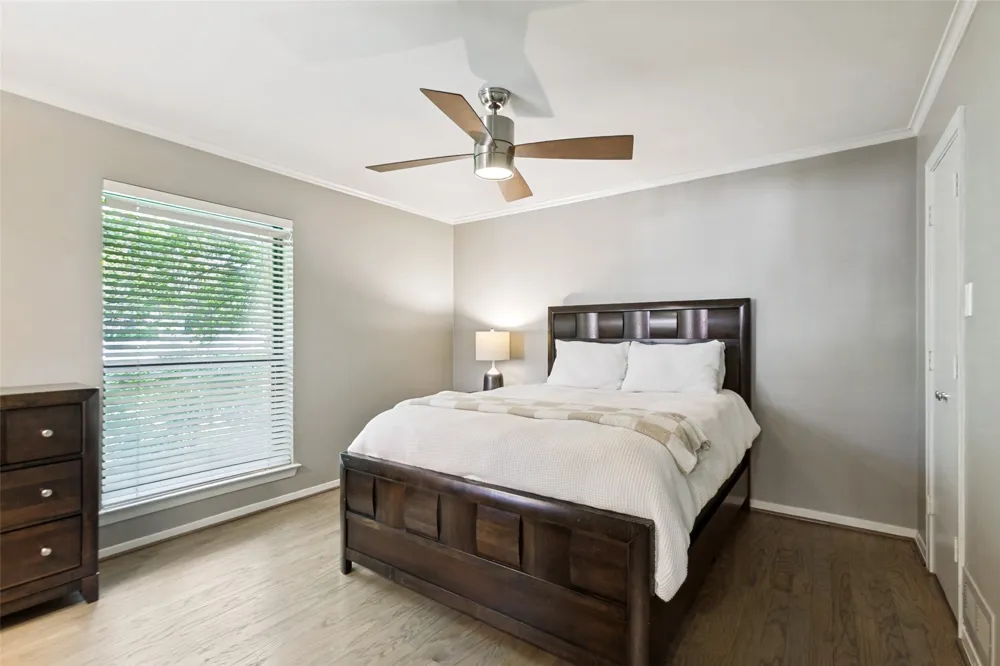 14913 Oaks North Drive Addison, TX 75254