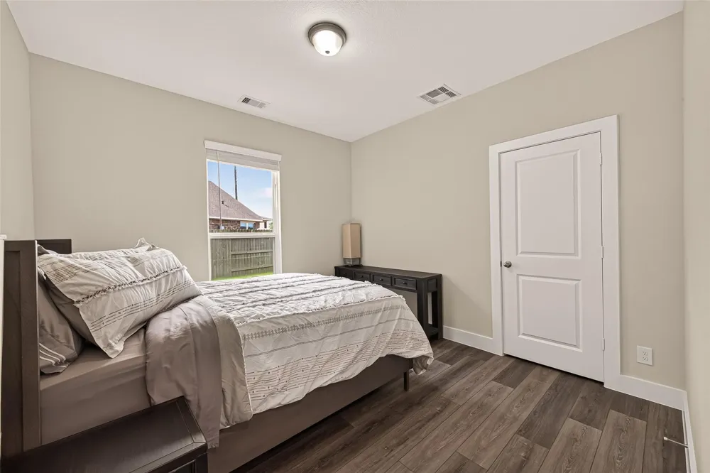 208 Dauphin Bay Court Katy, TX 77493