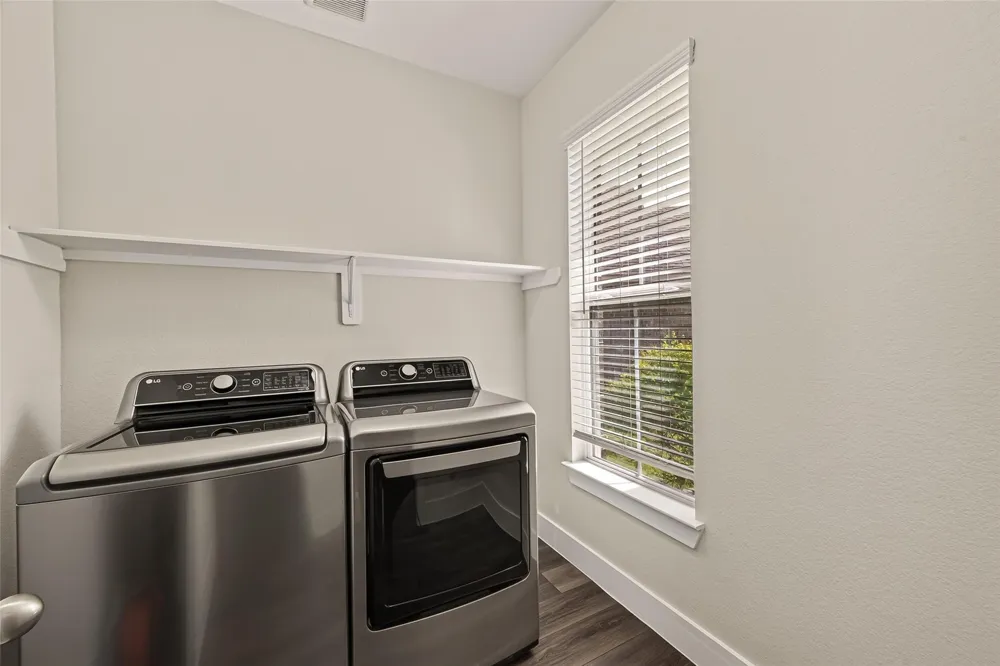 208 Dauphin Bay Court Katy, TX 77493