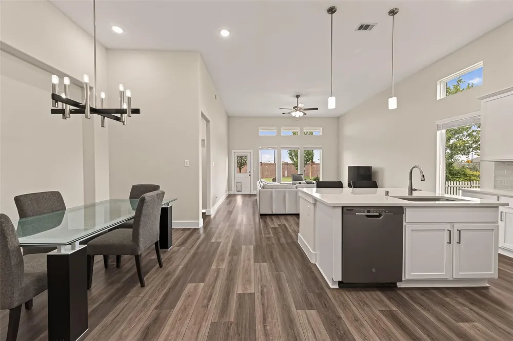 208 Dauphin Bay Court Katy, TX 77493