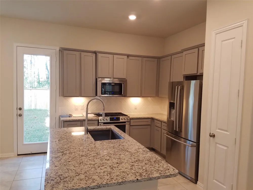 218 Moon Dance Court Conroe, TX 77304