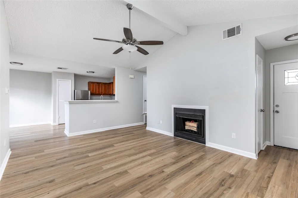 1803 Heatherglen Lane Austin, TX 78758