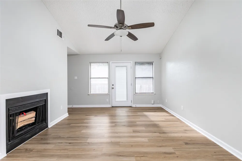1803 Heatherglen Lane Austin, TX 78758