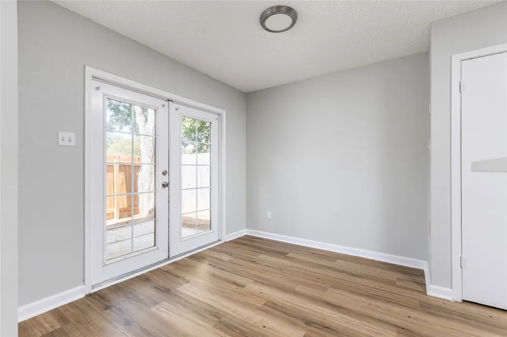 1803 Heatherglen Lane Austin, TX 78758