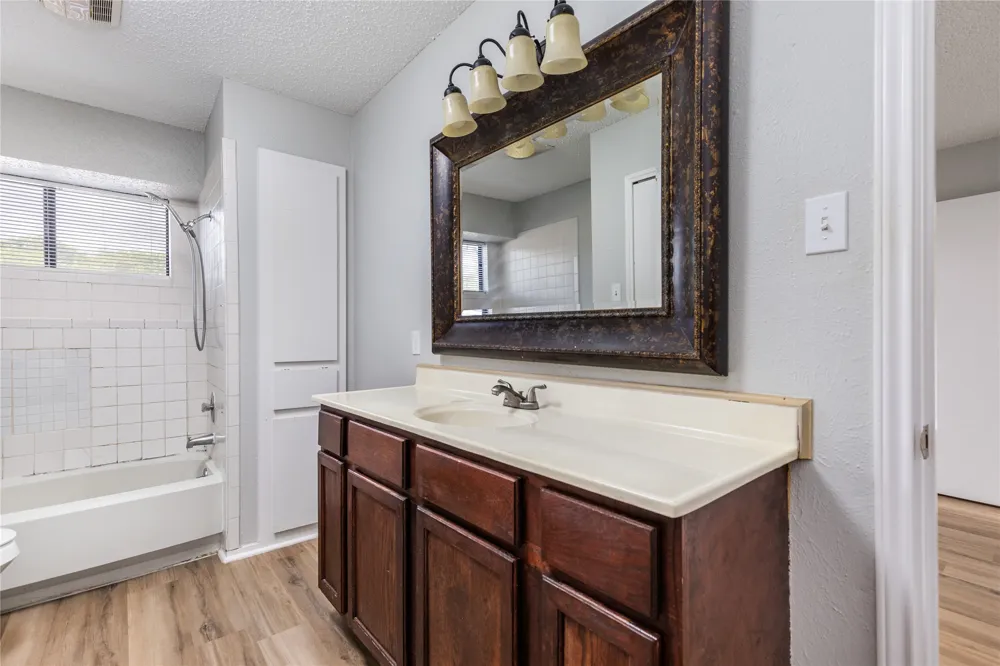 1803 Heatherglen Lane Austin, TX 78758