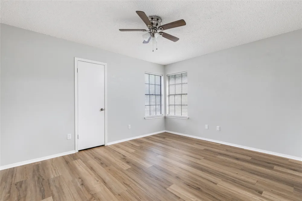 1803 Heatherglen Lane Austin, TX 78758