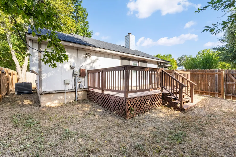 1803 Heatherglen Lane Austin, TX 78758