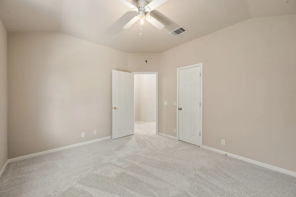 19104 Leigh Lane Pflugerville, TX 78660