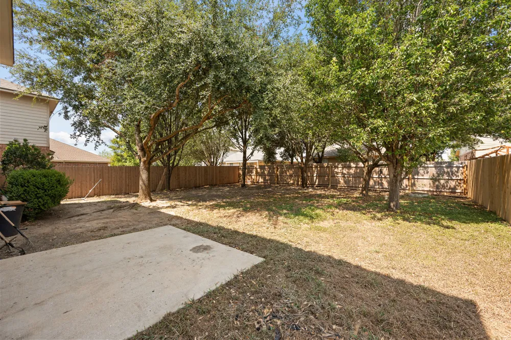 19104 Leigh Lane Pflugerville, TX 78660