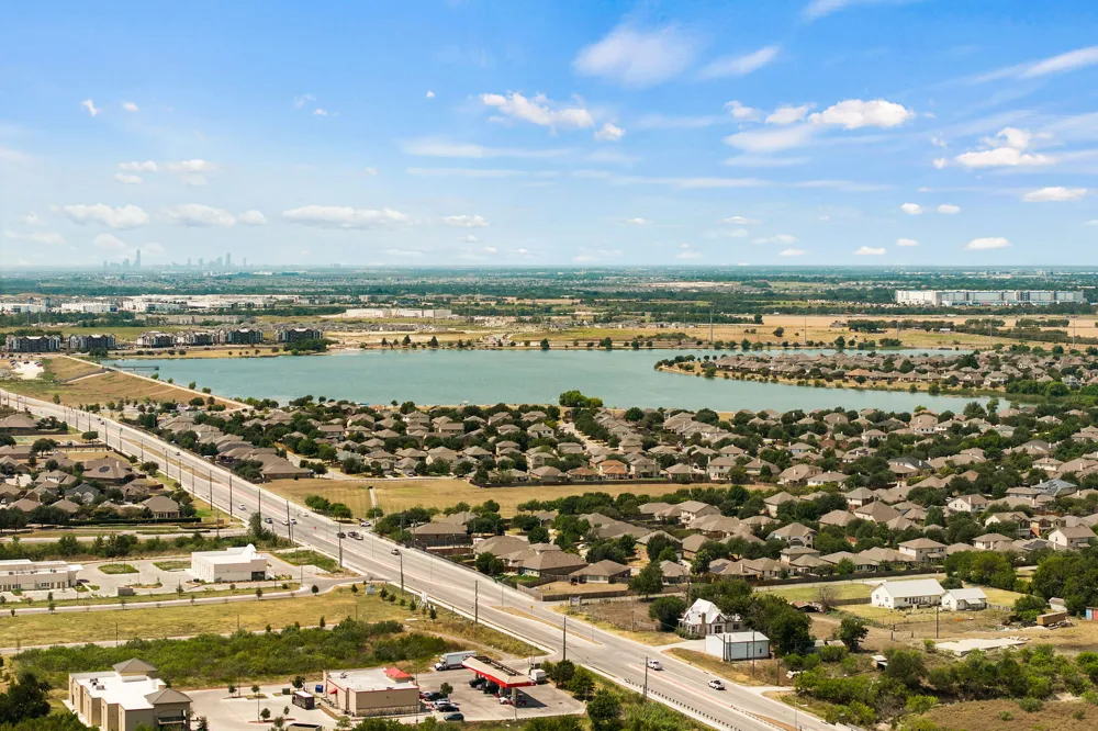 19104 Leigh Lane Pflugerville, TX 78660