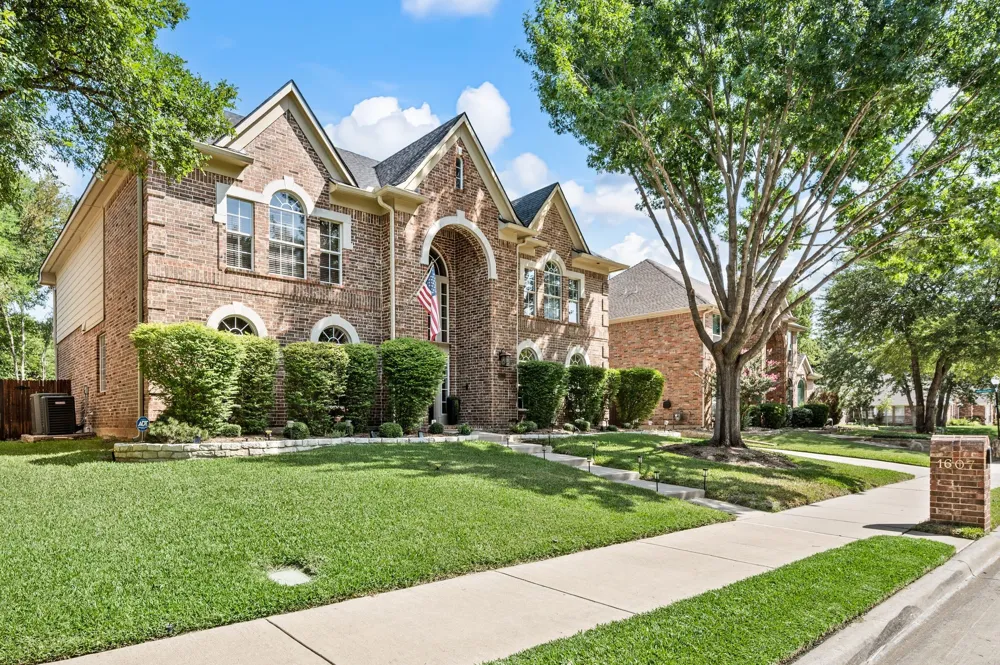 1607 Forest Bend Lane Keller, TX 76248