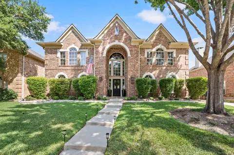 1607 Forest Bend Lane