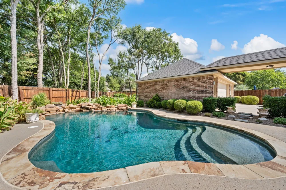 1607 Forest Bend Lane Keller, TX 76248