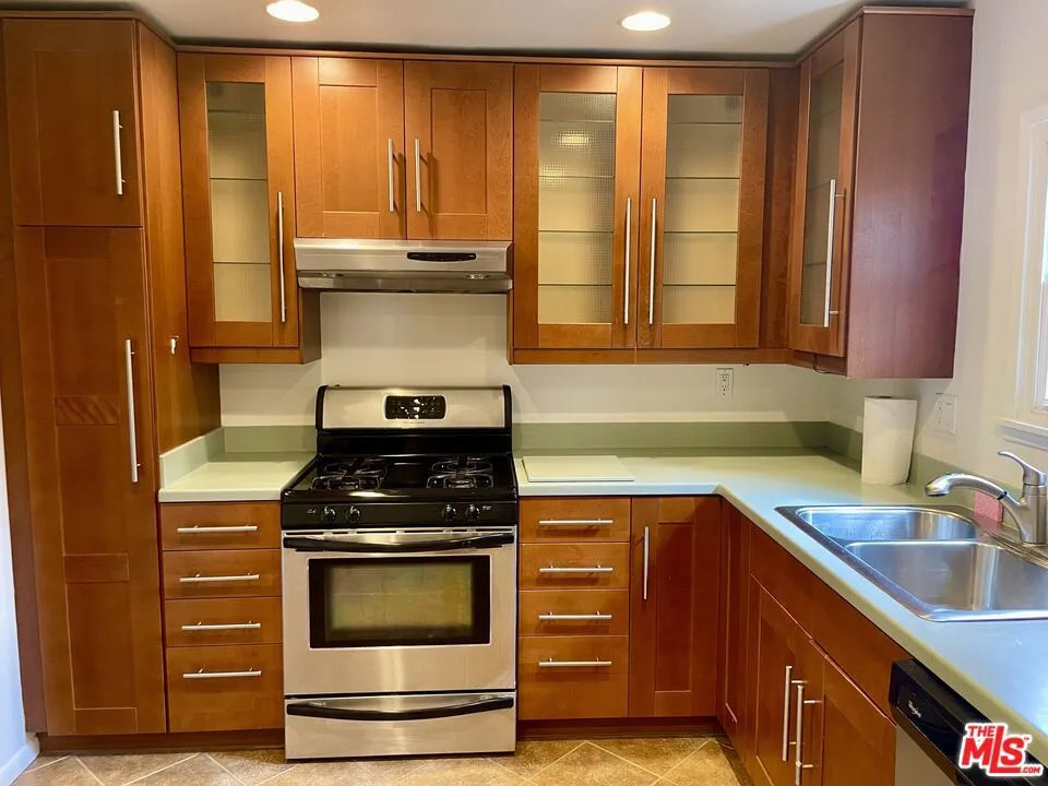 9050 Elevado Street #Guest Home West Hollywood, CA 90069