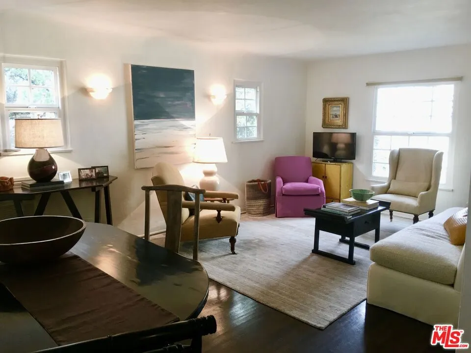 9050 Elevado Street #Guest Home West Hollywood, CA 90069