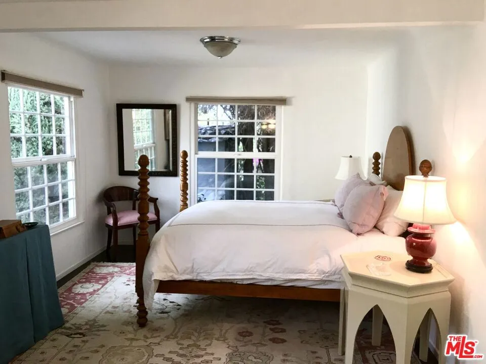9050 Elevado Street #Guest Home West Hollywood, CA 90069