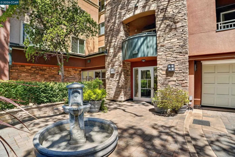 1310 Creekside Dr #206 Walnut Creek, CA 94596