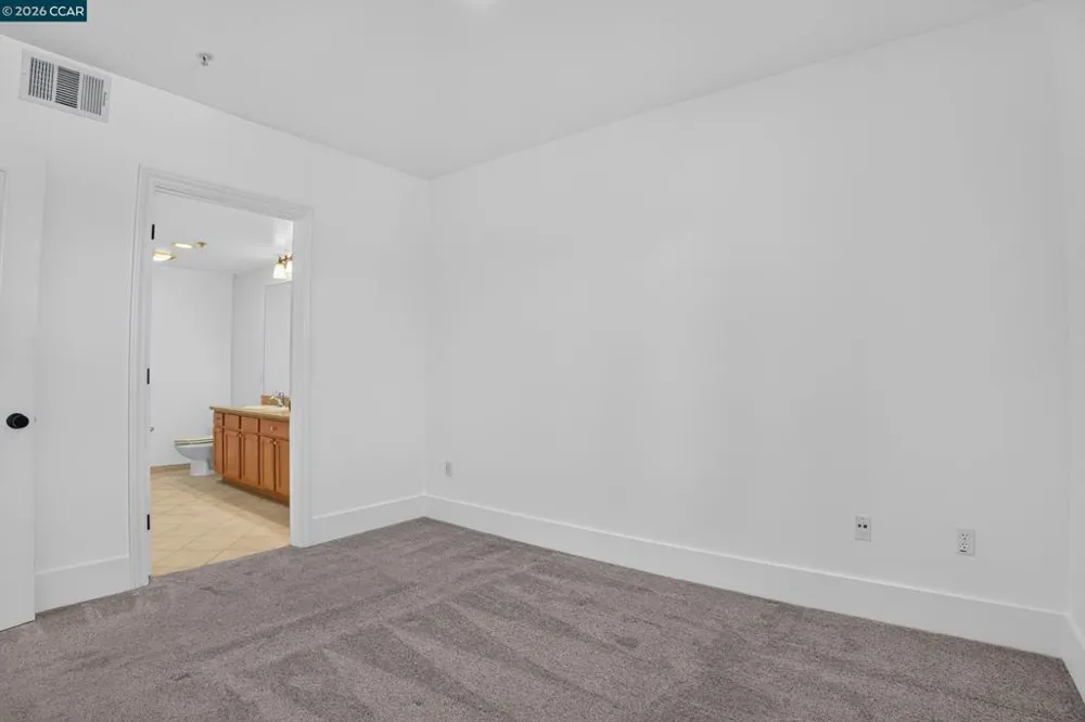 1310 Creekside Dr #206 Walnut Creek, CA 94596