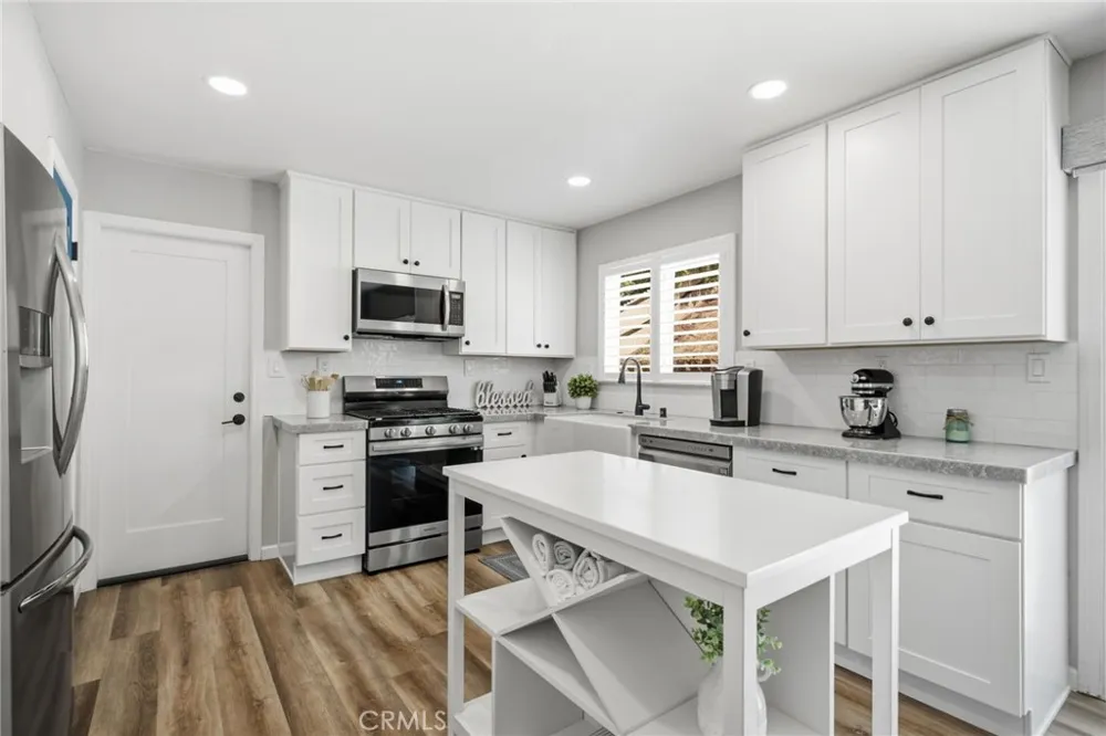 1577 Olive Hills Avenue El Cajon, CA 92021