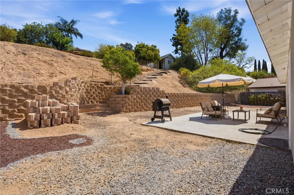 1577 Olive Hills Avenue El Cajon, CA 92021
