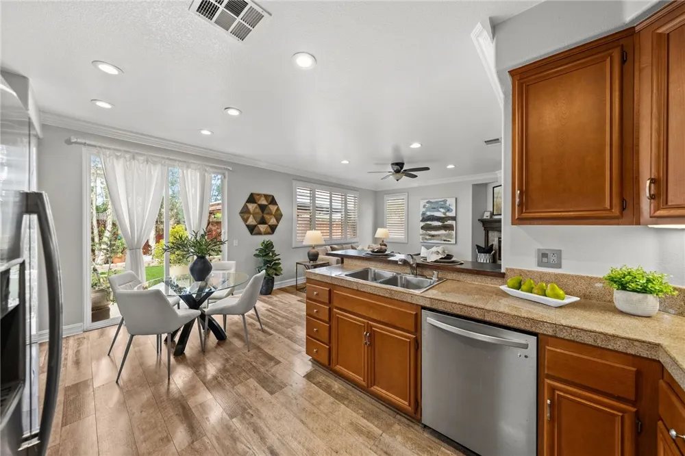 28712 Lantern Park Lane Menifee, CA 92584