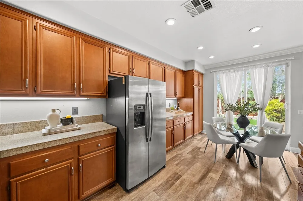 28712 Lantern Park Lane Menifee, CA 92584
