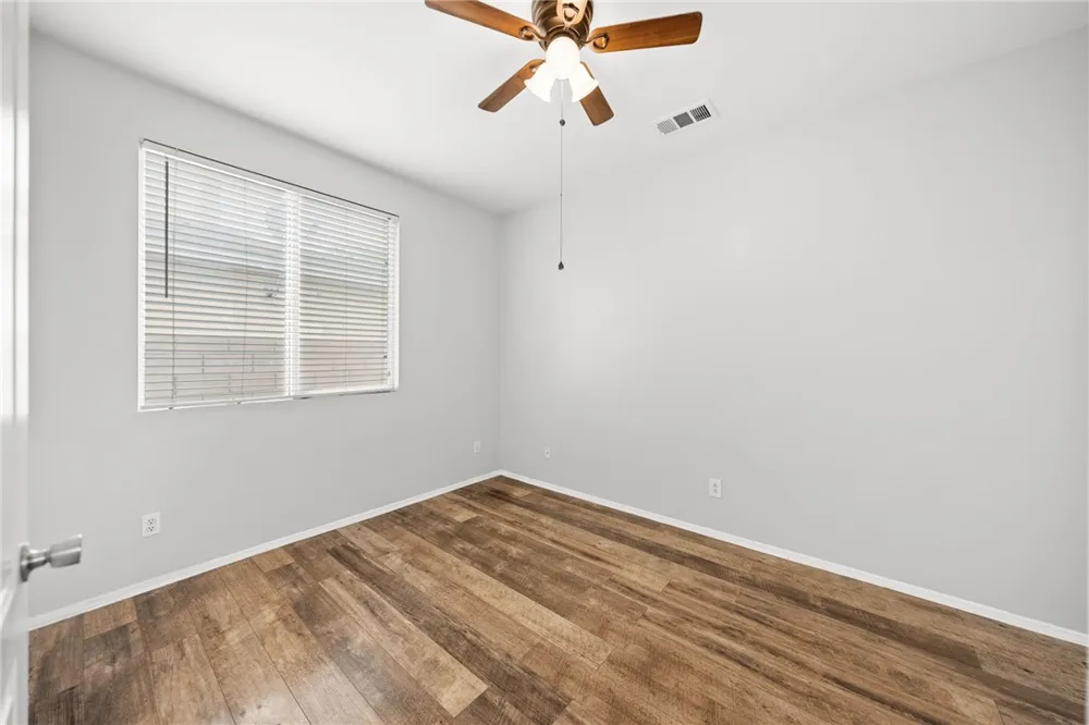 28712 Lantern Park Lane Menifee, CA 92584