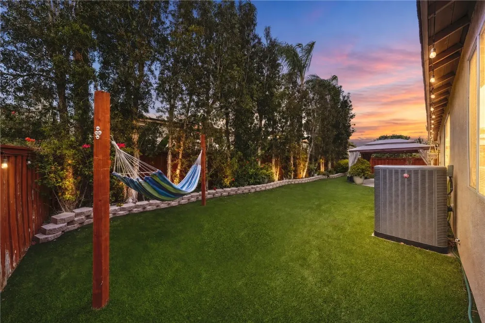 28712 Lantern Park Lane Menifee, CA 92584