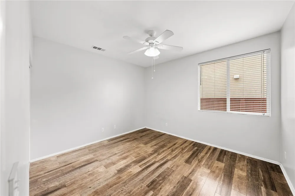 28712 Lantern Park Lane Menifee, CA 92584