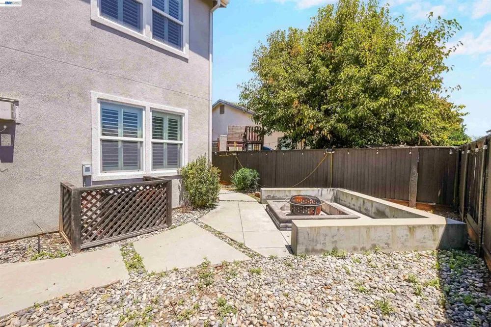 321 Myrtle Ln Oakley, CA 94561