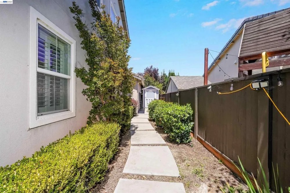 321 Myrtle Ln Oakley, CA 94561