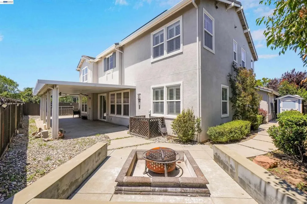 321 Myrtle Ln Oakley, CA 94561