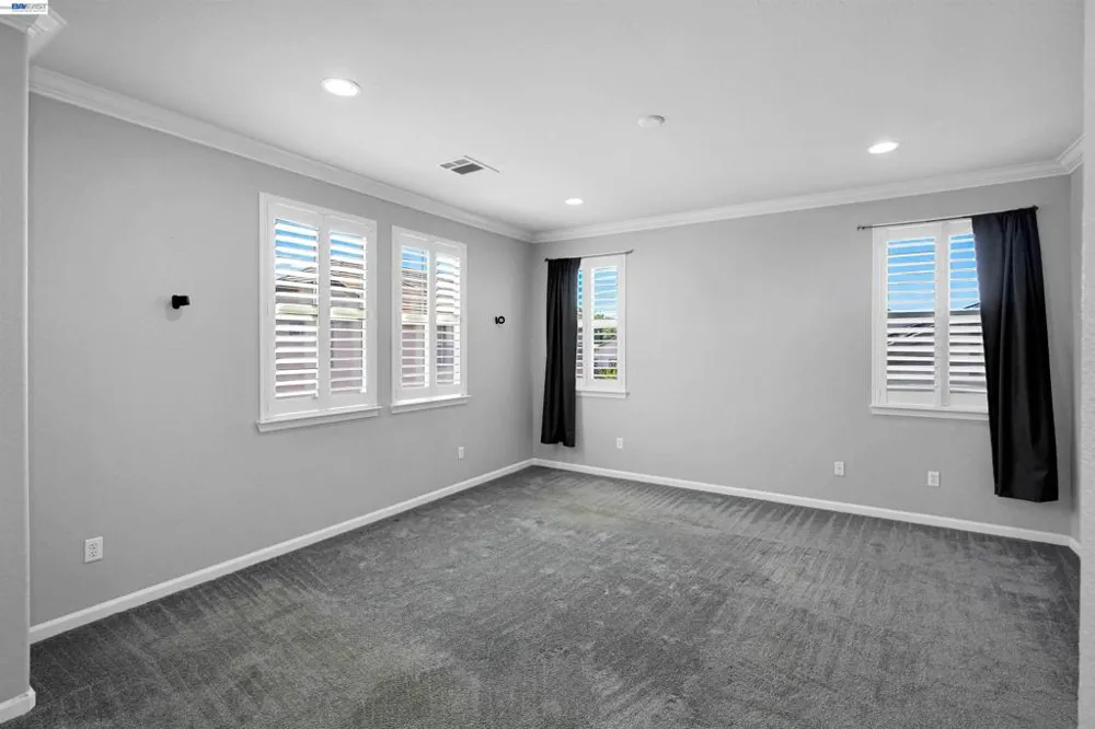 321 Myrtle Ln Oakley, CA 94561