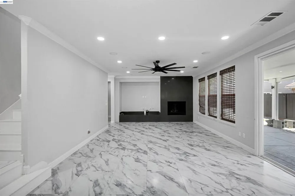 321 Myrtle Ln Oakley, CA 94561