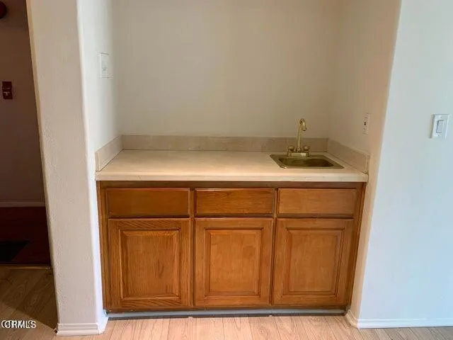 1811 Manning #201 Los Angeles, CA 90025