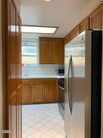 1811 Manning #201 Los Angeles, CA 90025