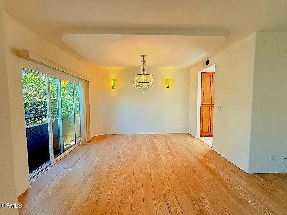 1811 Manning #201 Los Angeles, CA 90025