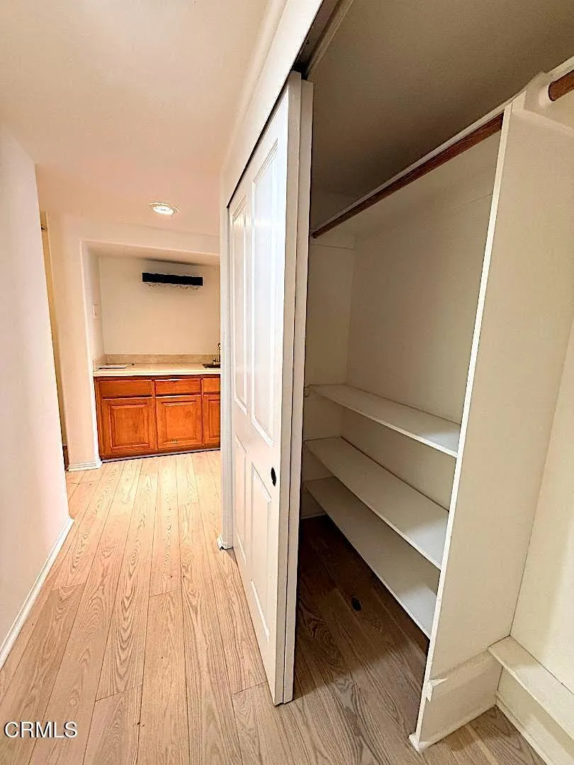 1811 Manning #201 Los Angeles, CA 90025