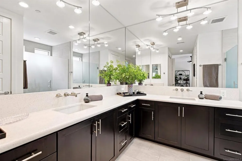 8599 Aspect Dr San Diego, CA 92108