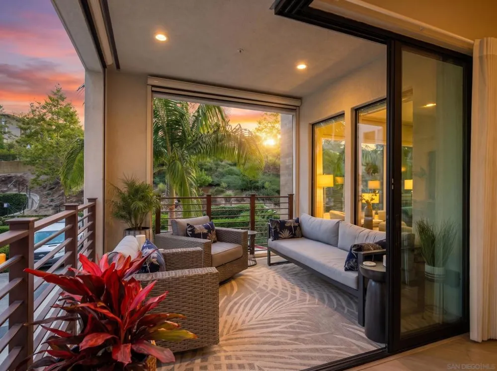 8599 Aspect Dr San Diego, CA 92108