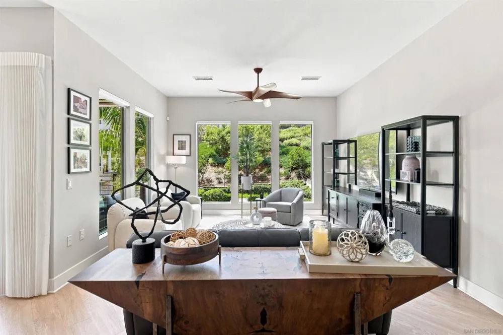 8599 Aspect Dr San Diego, CA 92108