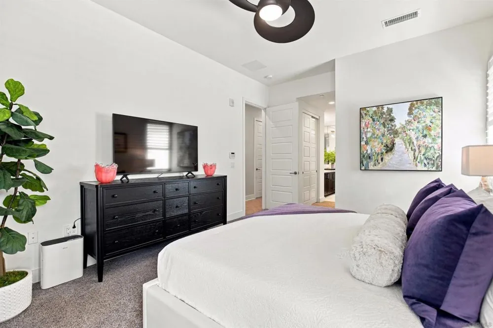 8599 Aspect Dr San Diego, CA 92108