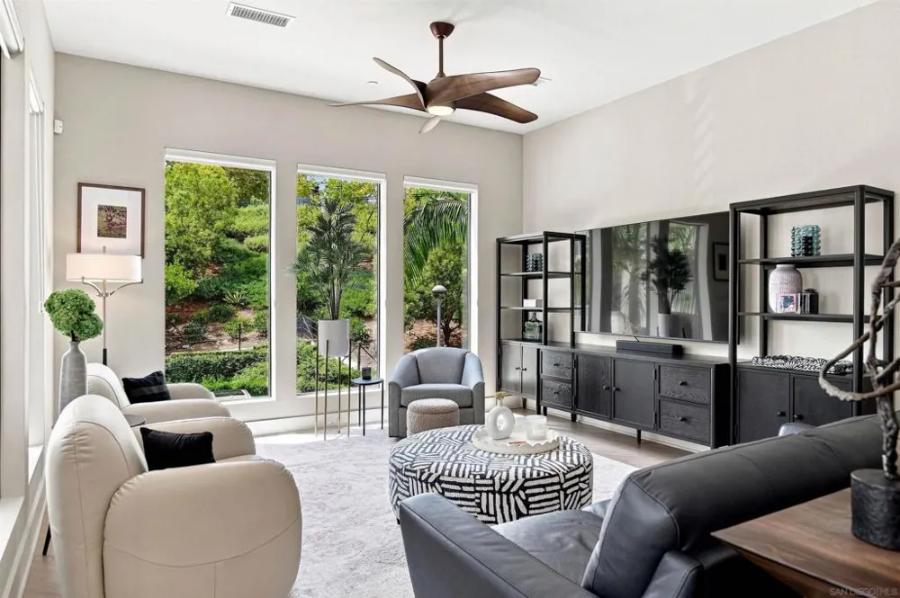 8599 Aspect Dr San Diego, CA 92108