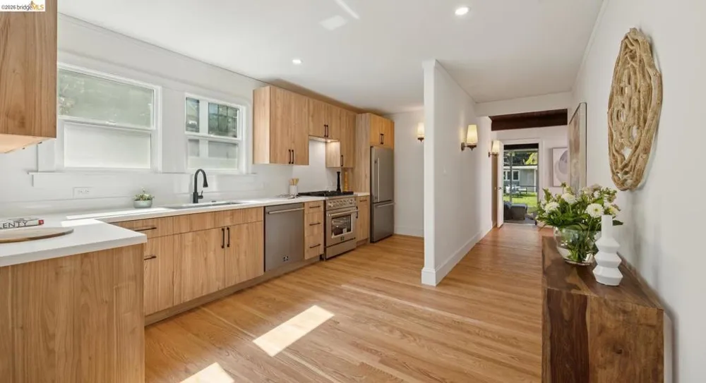 2533 Harrington Ave Oakland, CA 94601