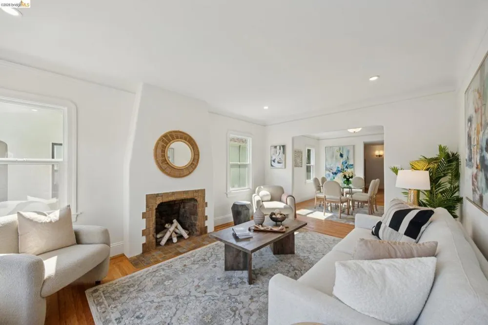 2533 Harrington Ave Oakland, CA 94601