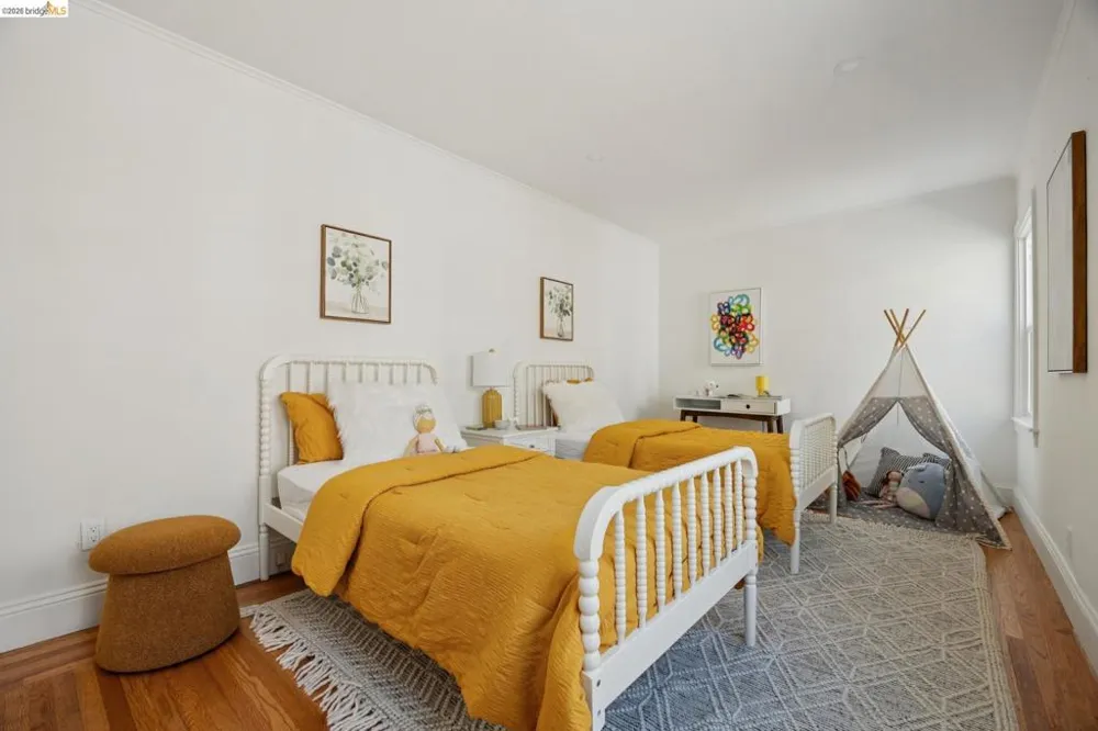 2533 Harrington Ave Oakland, CA 94601